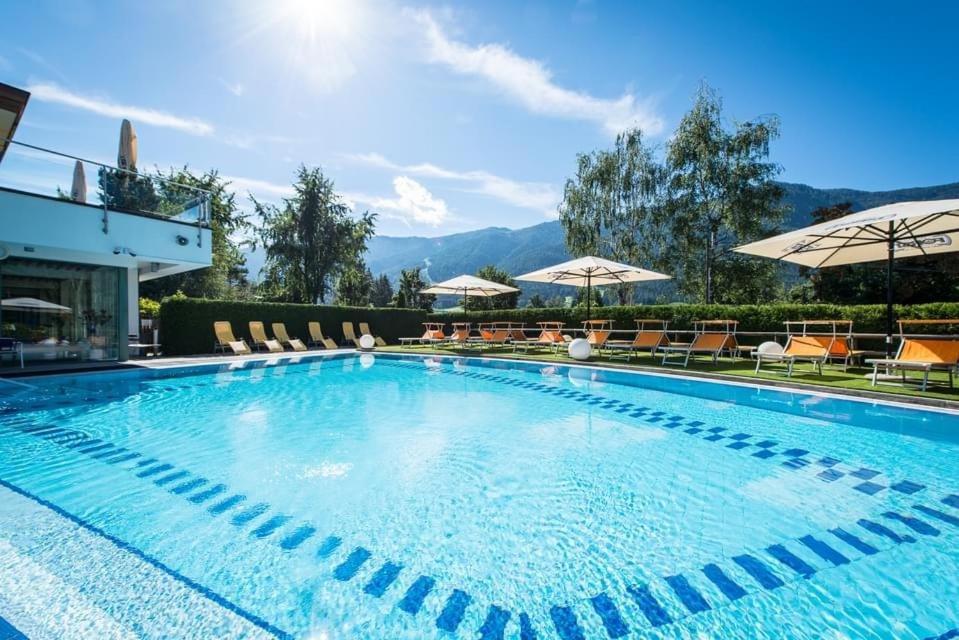 Alping Apartments Bruneck Exteriör bild